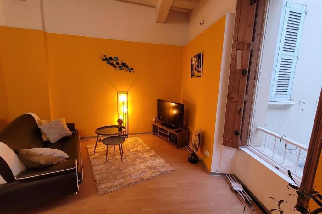 Avignon Apartement A 2 Pas Du Palais De Papes Buitenkant foto