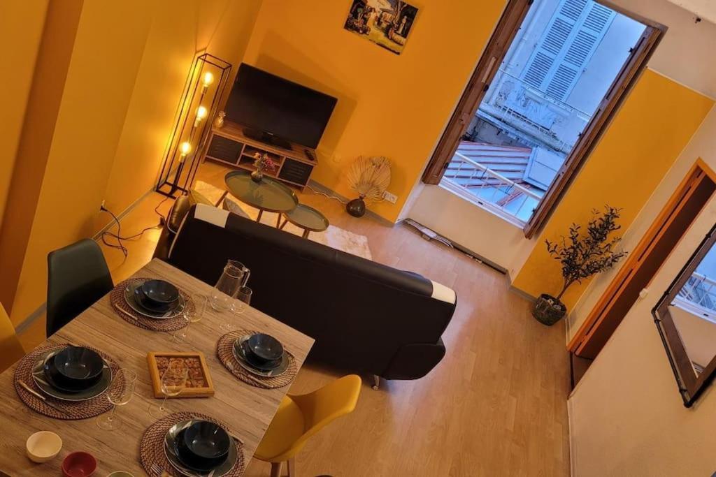 Avignon Apartement A 2 Pas Du Palais De Papes Buitenkant foto